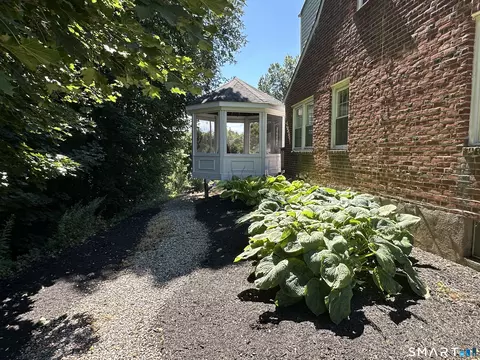 Exterior - 344 Alling St, Berlin, CT 06037 photo 7 of 8