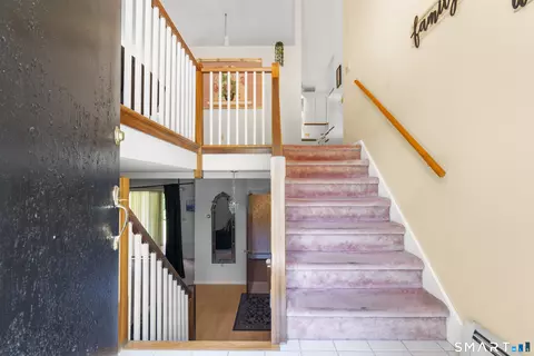 Entry Way - 67 Crest St, Waterbury, CT 06708 photo 1 of 2