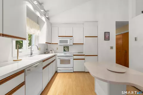 Kitchen - 67 Crest St, Waterbury, CT 06708 photo 1 of 3