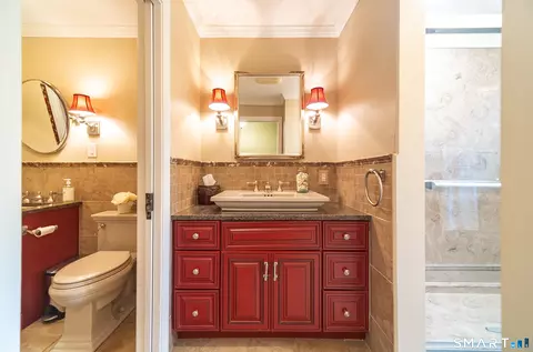 Bath - 798 Wells Rd, Wethersfield, CT 06109 photo 3 of 6