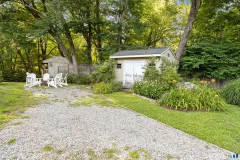 Exterior - 6 Bower Rd, Madison, CT 06443 photo 5 of 7