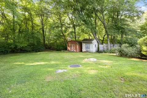 Exterior - 6 Bower Rd, Madison, CT 06443 photo 6 of 7