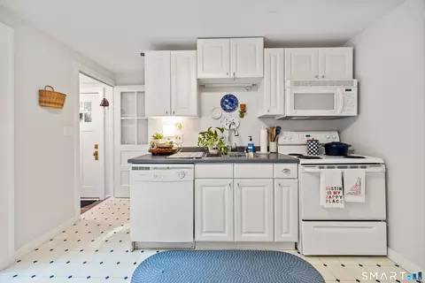 Kitchen - 6 Bower Rd, Madison, CT 06443 photo 1 of 2