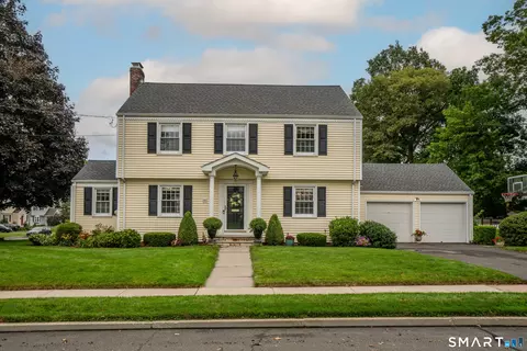 110 Middlebrook Rd, West Hartford, CT 06119