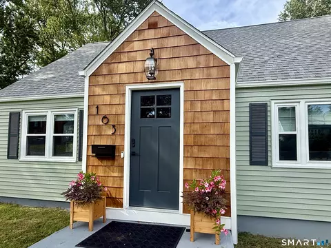 Exterior - 163 Clearfield Rd, Wethersfield, CT 06109 photo 2 of 8