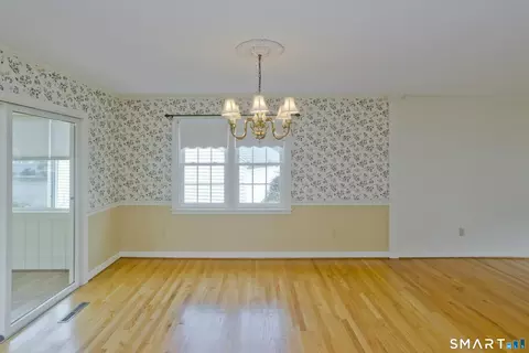 Dining - 1 Strathmore Ln #1, Suffield, CT 06078 photo 3 of 3
