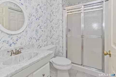 Bath - 1 Strathmore Ln #1, Suffield, CT 06078 photo 3 of 3