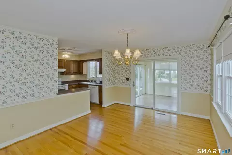 Dining - 1 Strathmore Ln #1, Suffield, CT 06078 photo 1 of 3