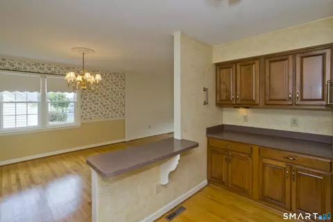 Kitchen - 1 Strathmore Ln #1, Suffield, CT 06078 photo 6 of 6