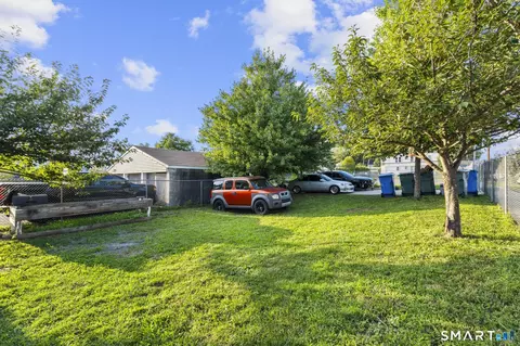 Exterior - 253 Goodrich St, Hamden, CT 06517 photo 2 of 6