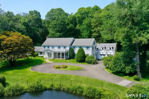 34 Sherwood Ln, New Canaan, CT 06840