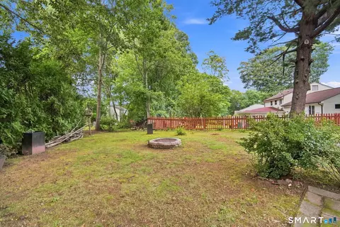 Exterior - 91 Forest Dr, Wethersfield, CT 06109 photo 6 of 8