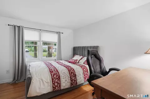Bedroom - 91 Forest Dr, Wethersfield, CT 06109 photo 1 of 6