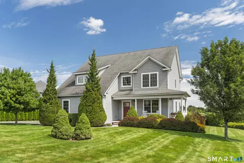 42 Windy Ridge Ln, Watertown, CT 06795