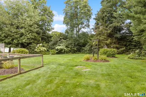 Exterior - 3 Robindale Dr, Prospect, CT 06712 photo 6 of 14