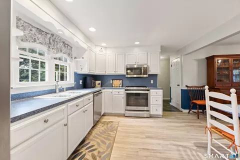 Kitchen - 3 Robindale Dr, Prospect, CT 06712 photo 1 of 2