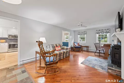 Living - 3 Robindale Dr, Prospect, CT 06712 photo 2 of 2