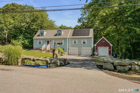 35 Pepperbox Rd, Waterford, CT 06385