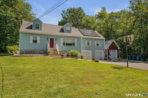 35 Pepperbox Rd, Waterford, CT 06385