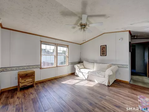 Living - 30 Haley Ln, Windham, CT 06256 photo 2 of 4