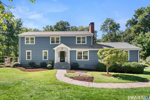 20 Gray Squirrel Dr, New Canaan, CT 06840
