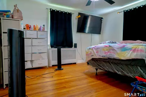 Bedroom - 21 Westerfield Rd, Hamden, CT 06514 photo 3 of 4