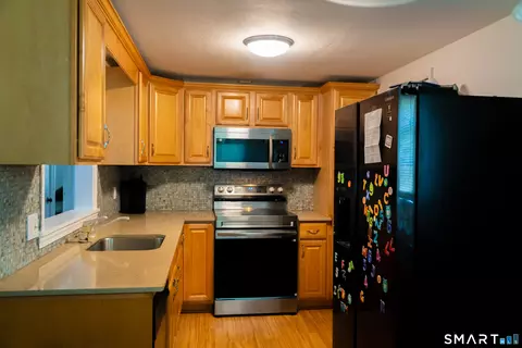 Kitchen - 21 Westerfield Rd, Hamden, CT 06514 photo 1 of 2