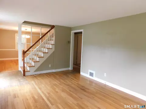 Living - 3 Pleasant Dr, Hamden, CT 06514 photo 2 of 4