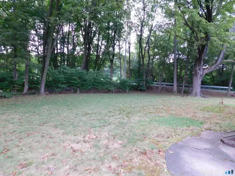 Exterior - 3 Pleasant Dr, Hamden, CT 06514 photo 2 of 5