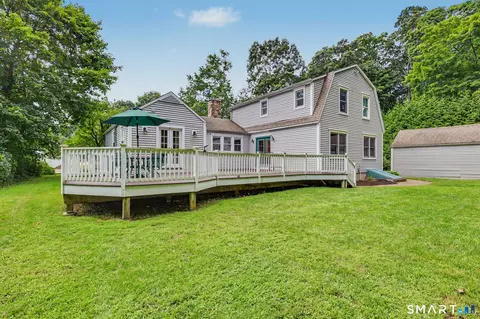 Exterior - 18 Buttonball Trl, Norwalk, CT 06851 photo 8 of 9
