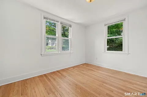 Bedroom - 18 Buttonball Trl, Norwalk, CT 06851 photo 4 of 6