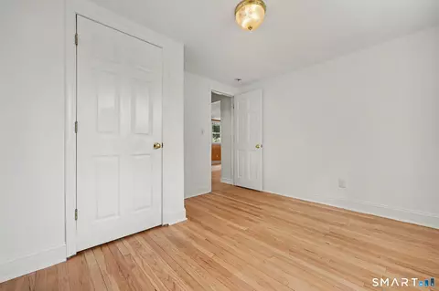 Bedroom - 18 Buttonball Trl, Norwalk, CT 06851 photo 5 of 6