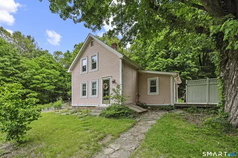 917 Hopewell Rd, Glastonbury, CT 06073
