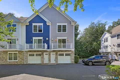12 Willard Rd #11, Norwalk, CT 06851