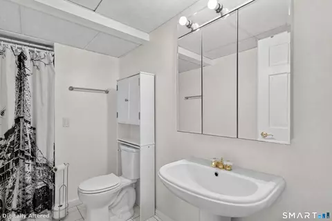 Bath - 61 Springbrook Rd, Old Saybrook, CT 06475 photo 4 of 4