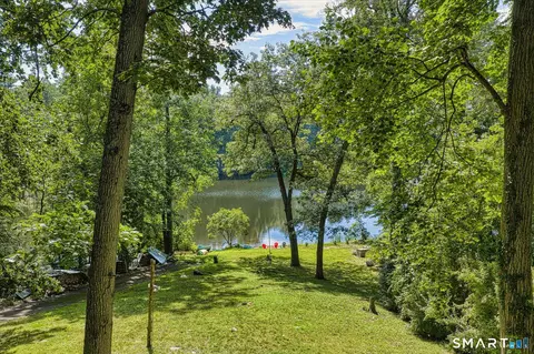 190 Beaver Dam Access Rd, Stratford, CT 06614
