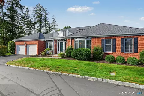 39 Bank St #39, New Canaan, CT 06840