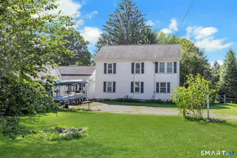 Exterior - 840 Monroe Tpke, Monroe, CT 06468 photo 2 of 12
