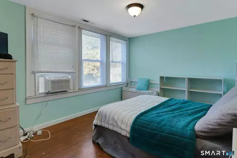 Bedroom - 840 Monroe Tpke, Monroe, CT 06468 photo 2 of 4