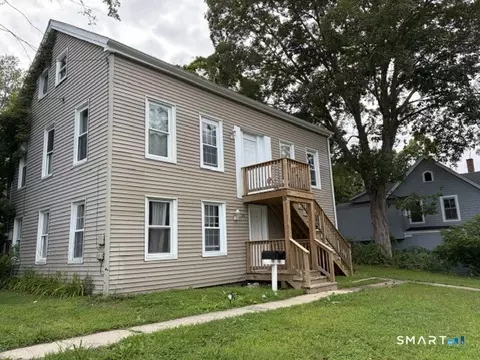 39 Elizabeth St, Norwich, CT 06360