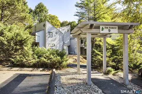 9 Talcott Forest Rd #C, Farmington, CT 06032