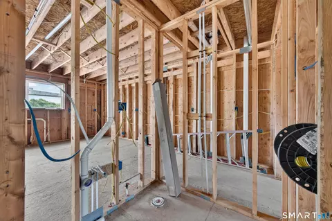 Bath - 85 Freeman Rd, Middletown, CT 06457 photo 2 of 2