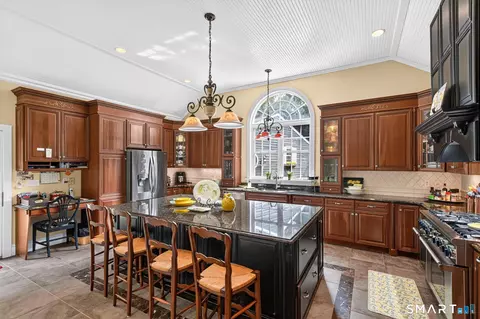 Kitchen - 73 Riverside Rd, Sandy Hook, CT 06482 photo 1 of 3