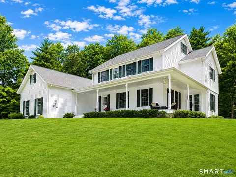 201 Transylvania Rd, Woodbury, CT 06798