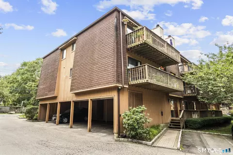 197 Bridge St #8, Stamford, CT 06905