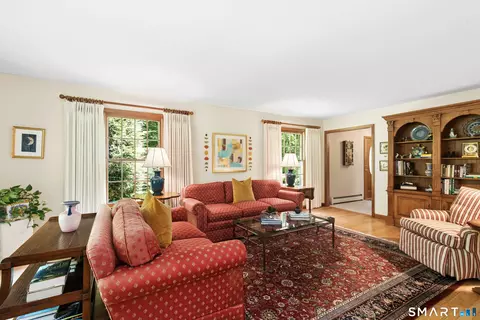 Living - 22 Deacon Abbott Ln S, Redding, CT 06896 photo 2 of 4