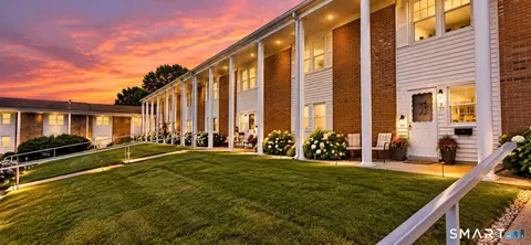 109 Seemans Ln #27, Milford, CT 06460