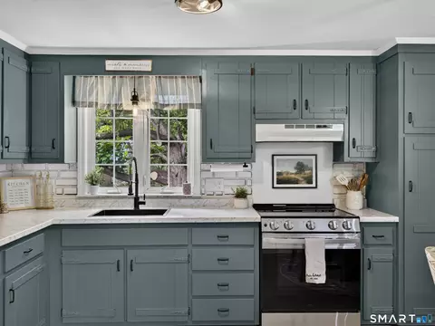 Kitchen - 23 Shepard Hill Rd, Plainfield, CT 06374 photo 3 of 3