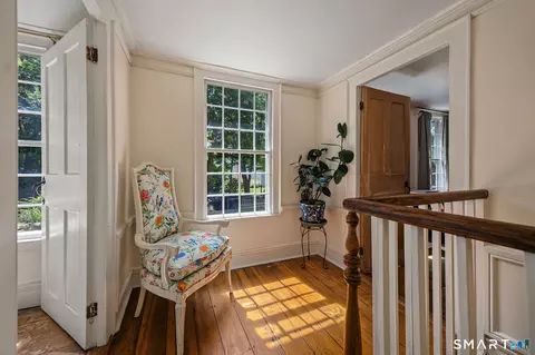 Entry Way - 36 Waterside Ln, Clinton, CT 06413 photo 7 of 8