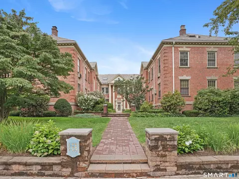146 Everit St #E, New Haven, CT 06511